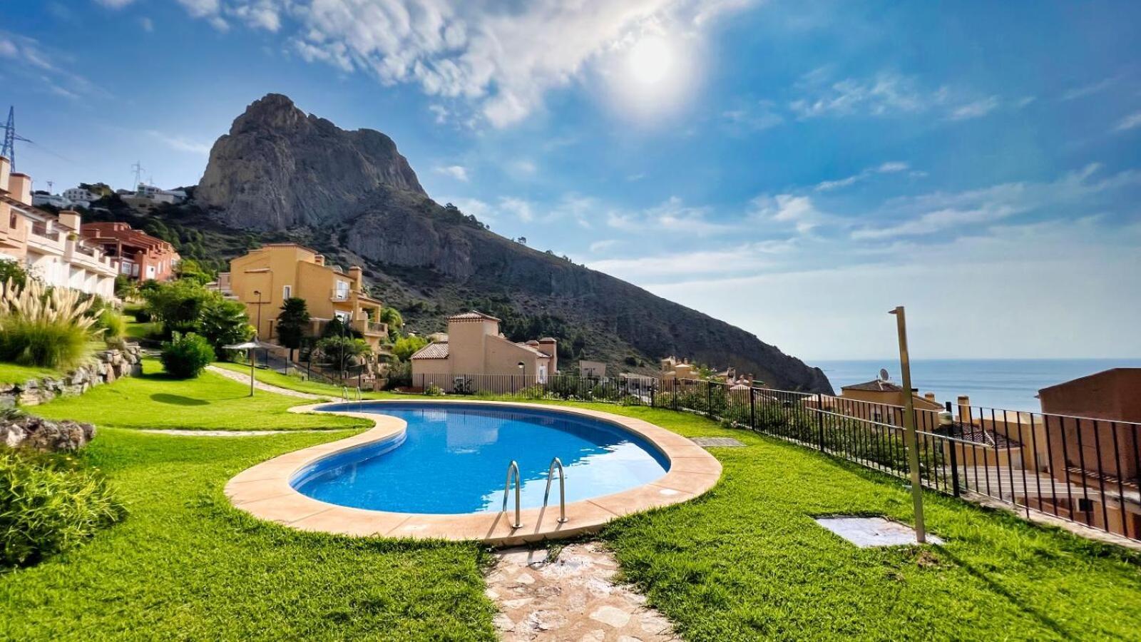 Charming Townhouse With Sea Views & Pool In Altea Villa Calpe Eksteriør bilde