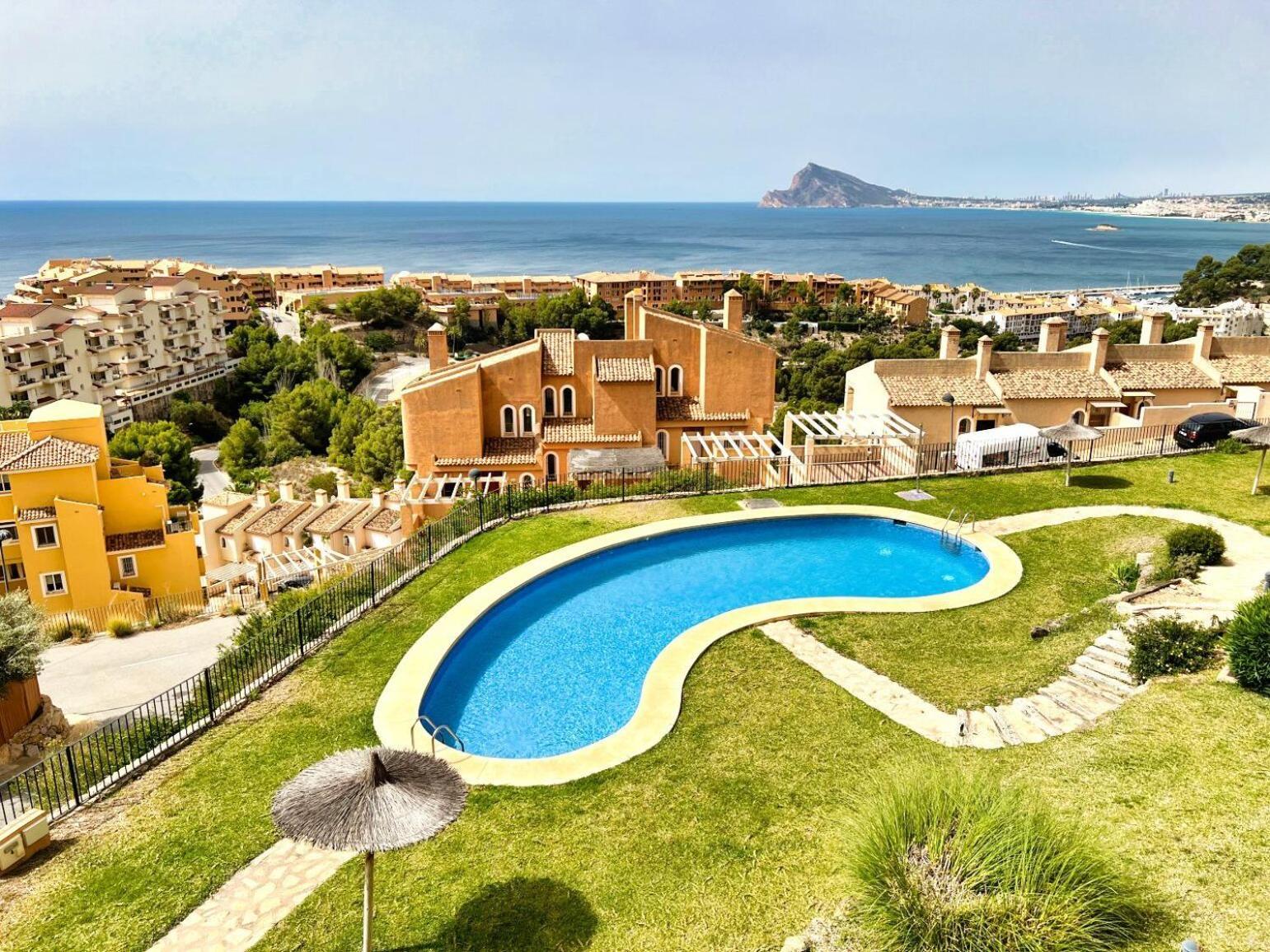 Charming Townhouse With Sea Views & Pool In Altea Villa Calpe Eksteriør bilde